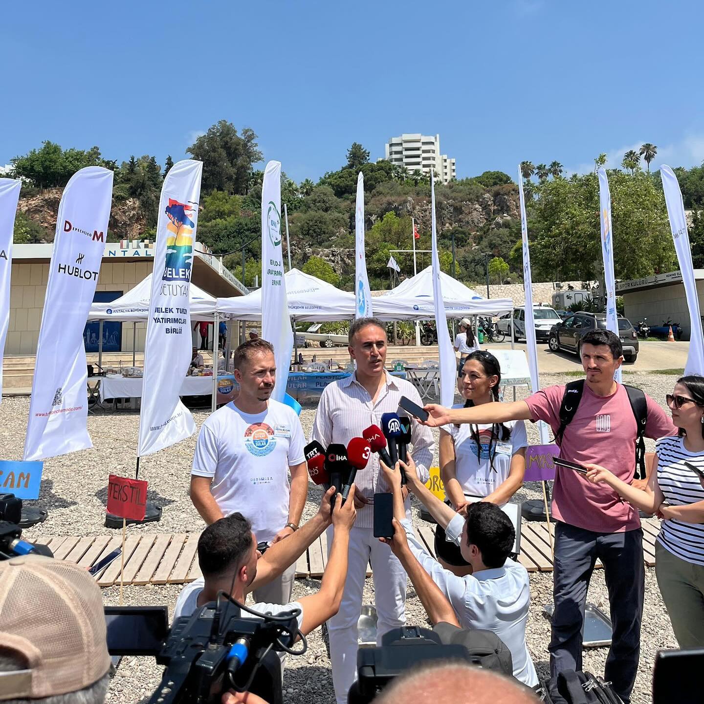 Plastiksiz Kıyılar, Plastiksiz Sular: Antalya’da Çevreye Duyarlılık Artıyor!