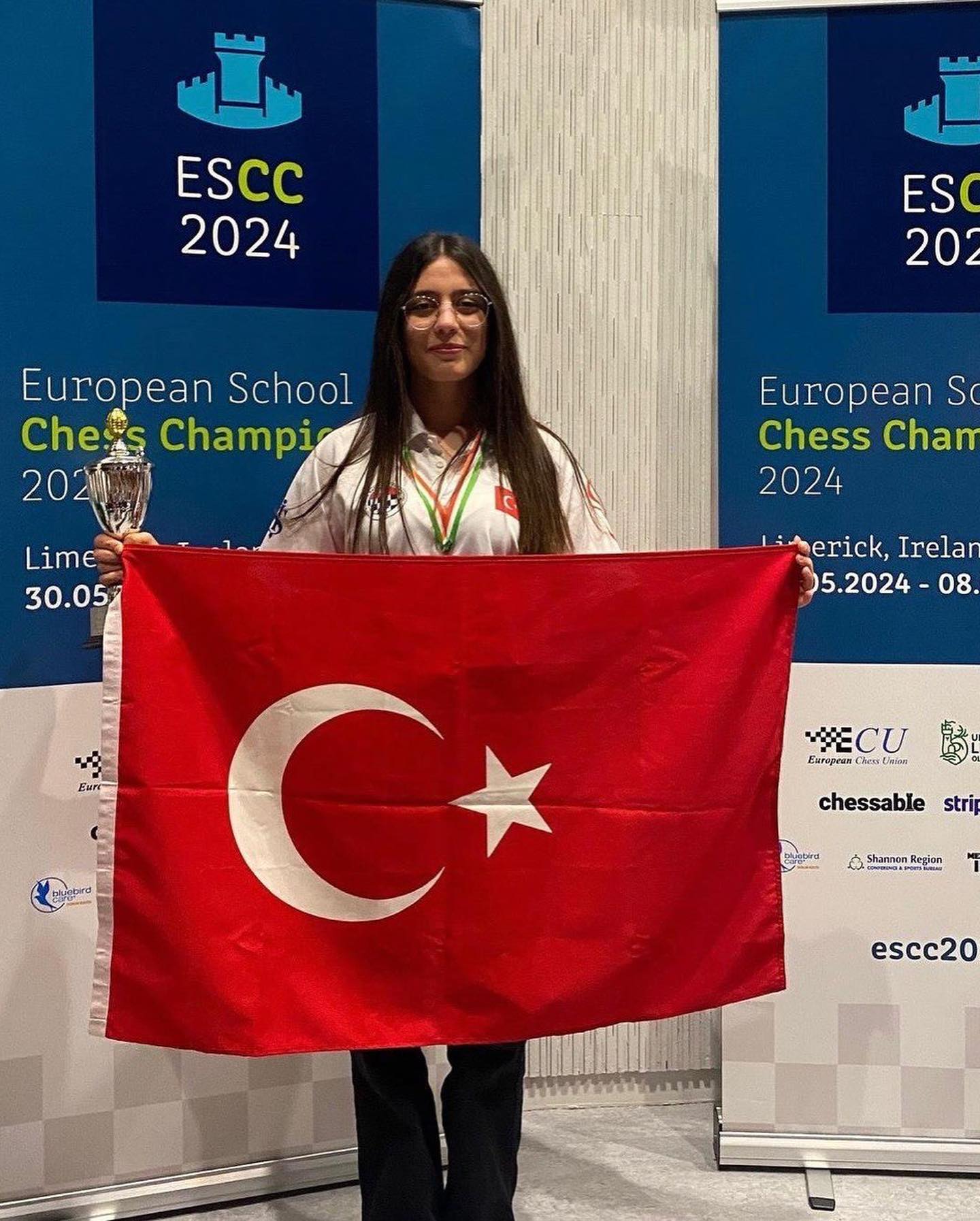 İrlanda’nın Limerick şehrinde düzenlenen Avrupa Okullar Satranç Şampiyonası’nda,