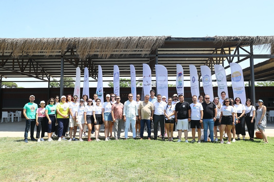 ‘Plastiksiz Kıyılar, Plastiksiz Sular Projesi’nin ikinci etkinliğini Belek Halk