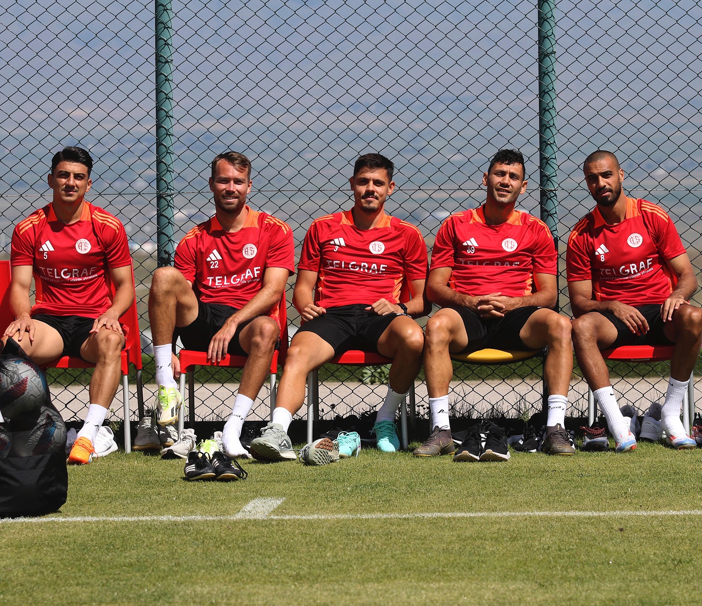 Günün ilk antrenmanı