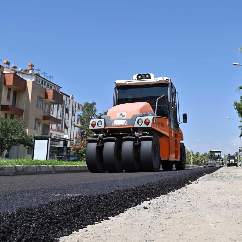 Güzeloba Mahallemizde kentimizin önemli ulaşım akslarından biri olan Lara Caddes