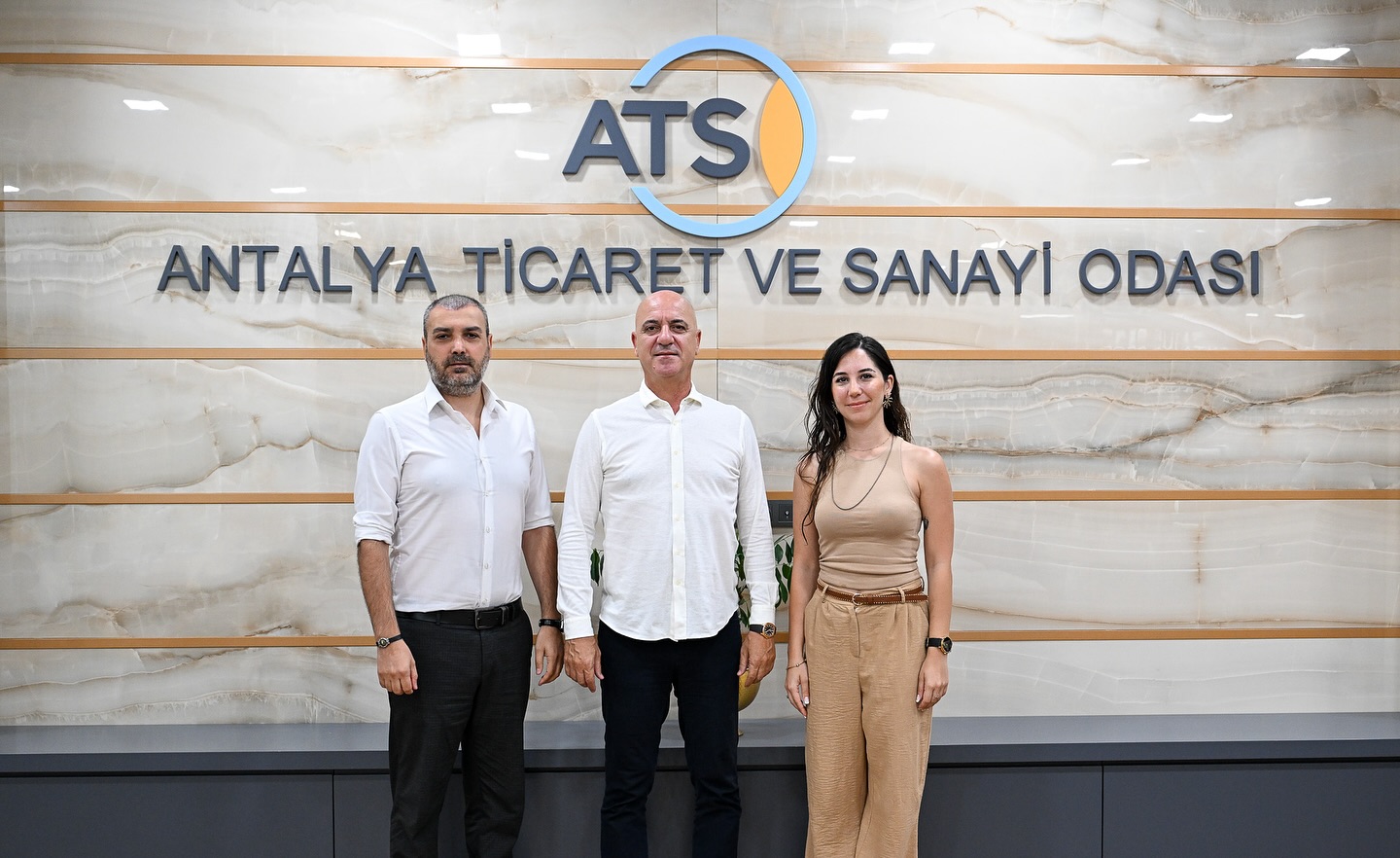 Yönetim Kurulu Başkanımız Ali Bahar, Antalya Devlet Opera ve Balesi (DOB) Müdürü