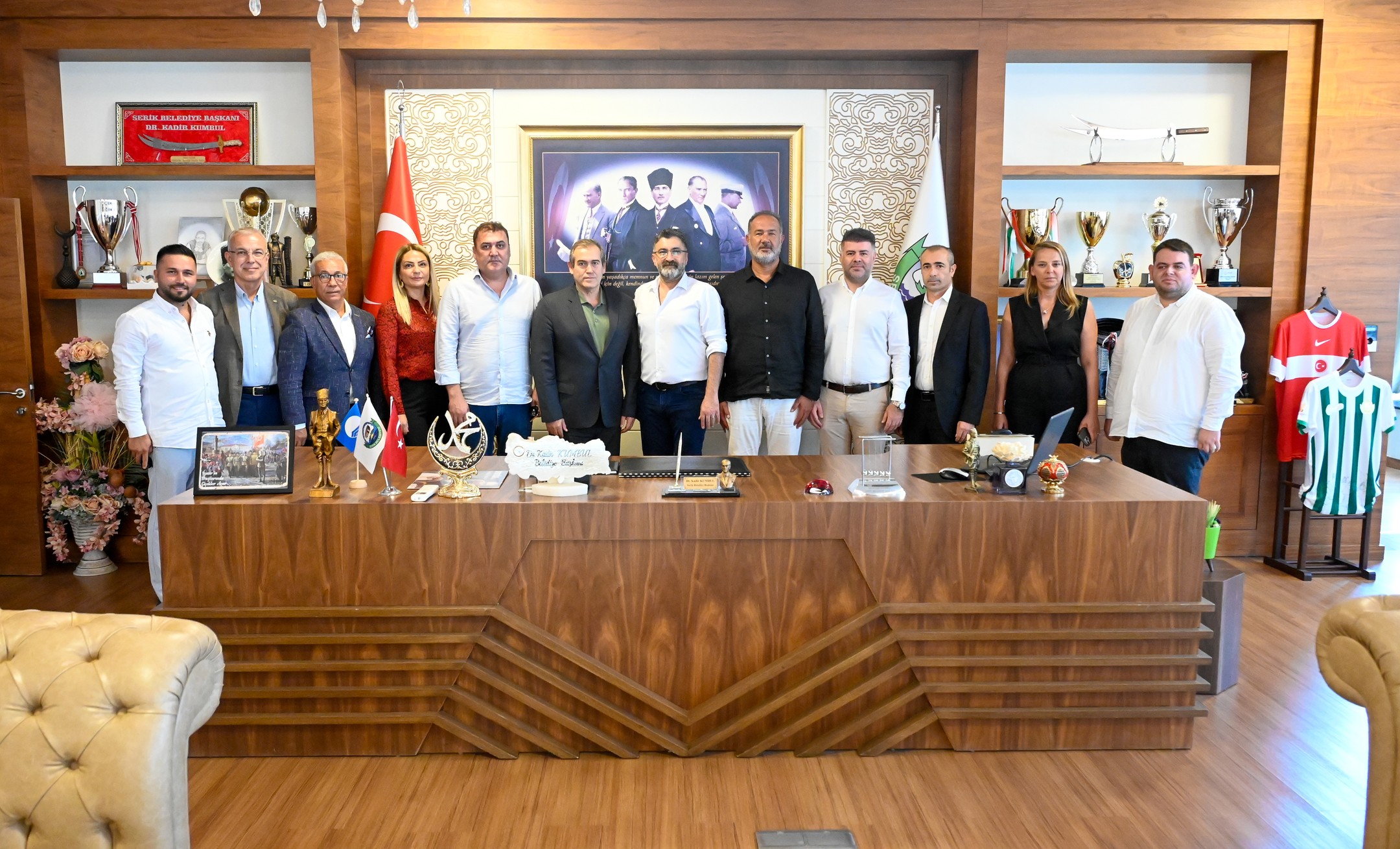 ATSO Yönetim Kurulu Başkanımız Yusuf Hacısüleyman ve Yönetim Kurulu Üyelerimiz,