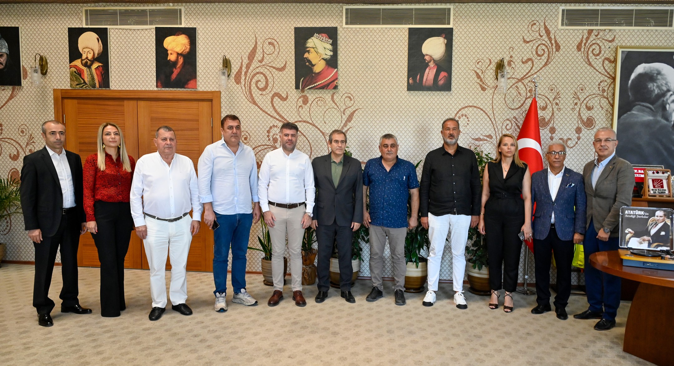 ATSO Yönetim Kurulu Başkanımız Yusuf Hacısüleyman ve Yönetim Kurulu Üyelerimiz,