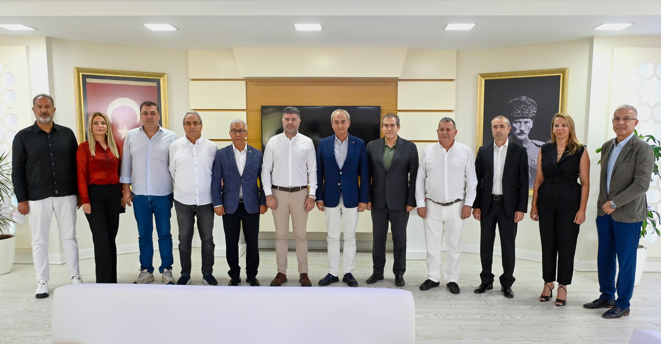 ATSO Yönetim Kurulu Başkanımız Yusuf Hacısüleyman ve Yönetim Kurulu Üyelerimiz,