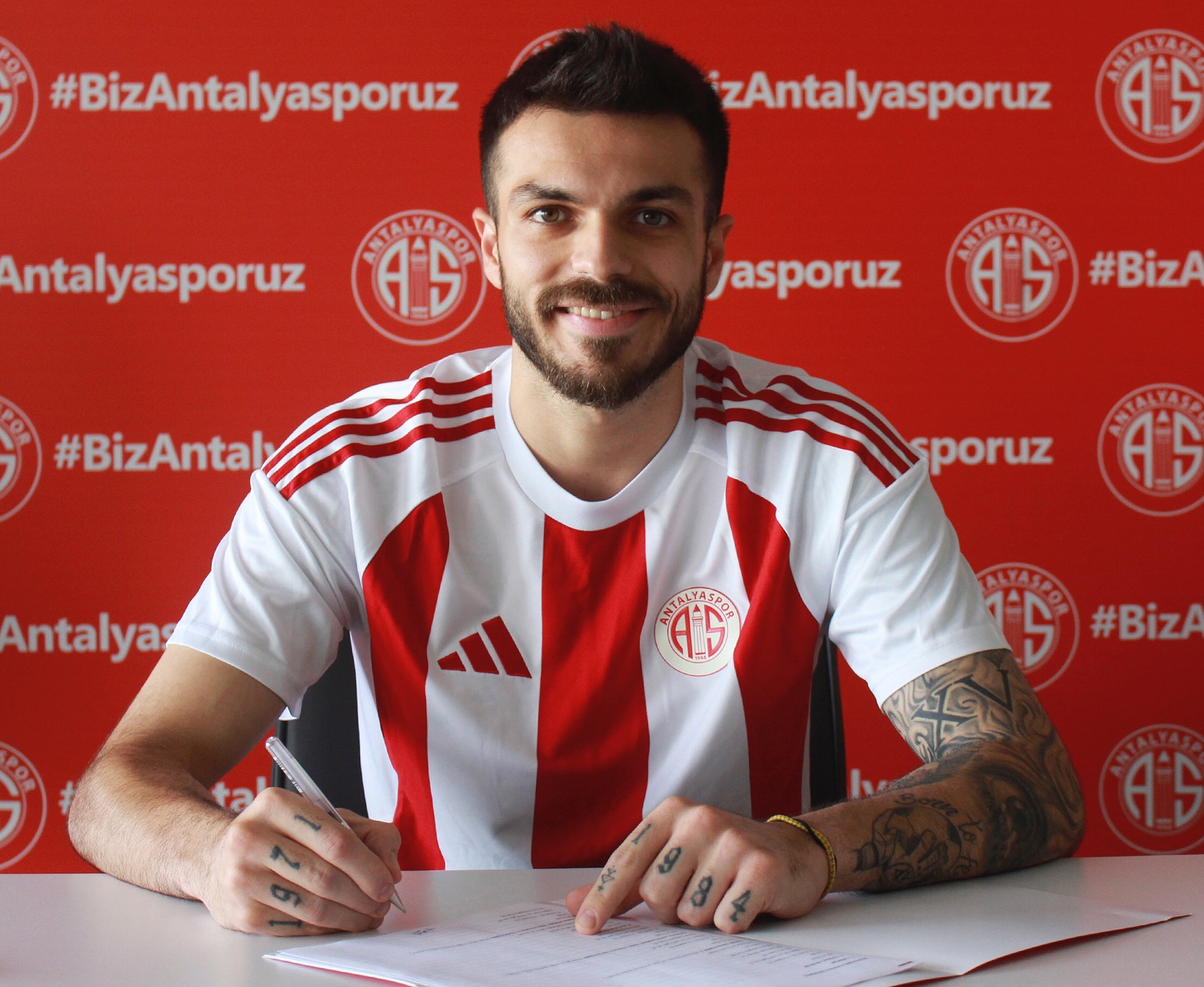 Abdullah Yiğiter imzayı attı!

 Antalyasporumuz, yaz transfer döneminde altıncı