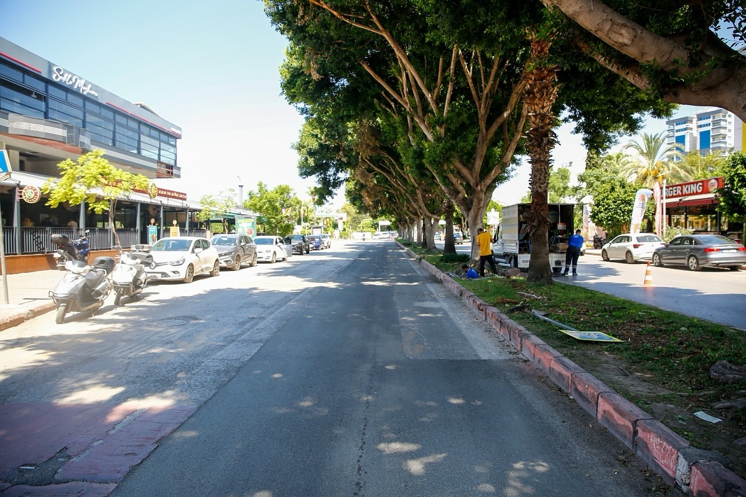 İsmet Gökşen Caddesi’nde yağmur suyu çalışmaları tamamlandı 

Antalya Büyükşehir