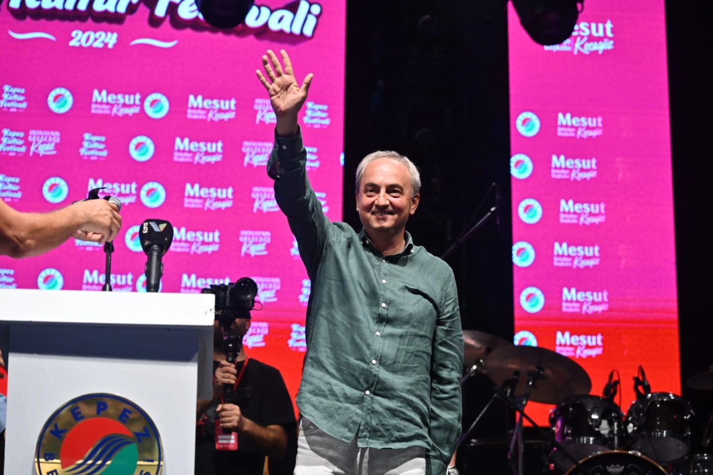 Kepez Kültür Festivali’mizin açılışını Kıraç’ın muhteşem konseri ile yaptık.