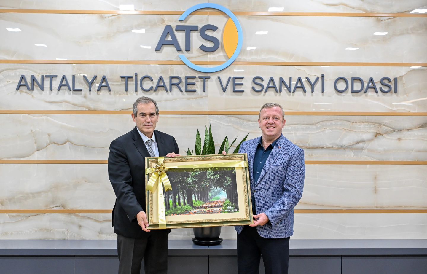 Yönetim Kurulu Başkanımız Yusuf Hacısüleyman ve Yönetim Kurulu Başkan Yardımcımı