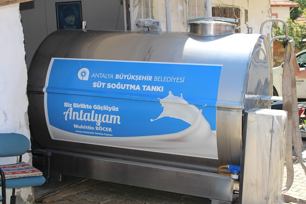 Süt tankı desteğimizle ürün ve gelir kaybını önlüyoruz 

Üreticilerimizin maliye