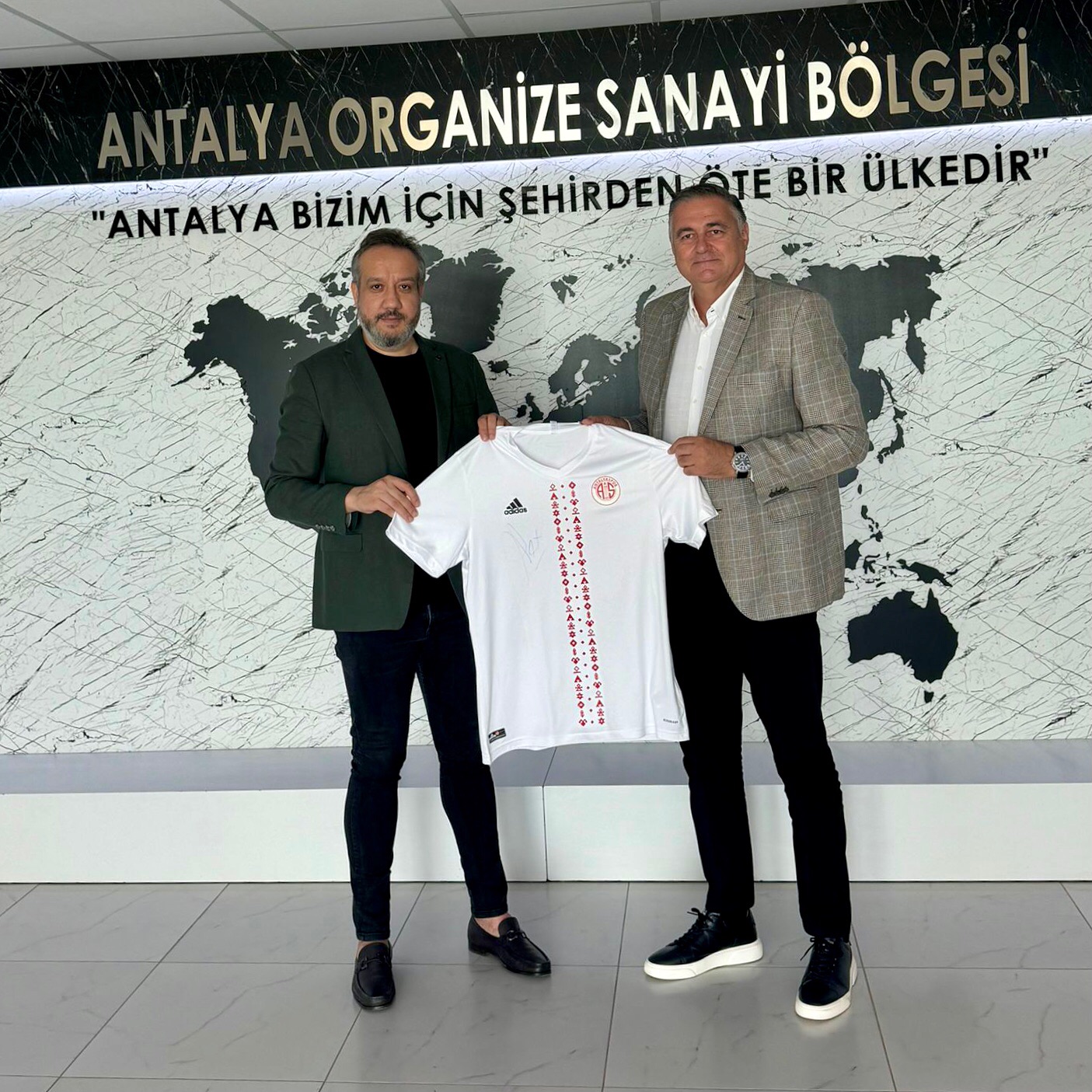 Başkanımız Sinan Boztepe ve yönetim kurulu üyelerimiz, Antalya Organize Sanayi B