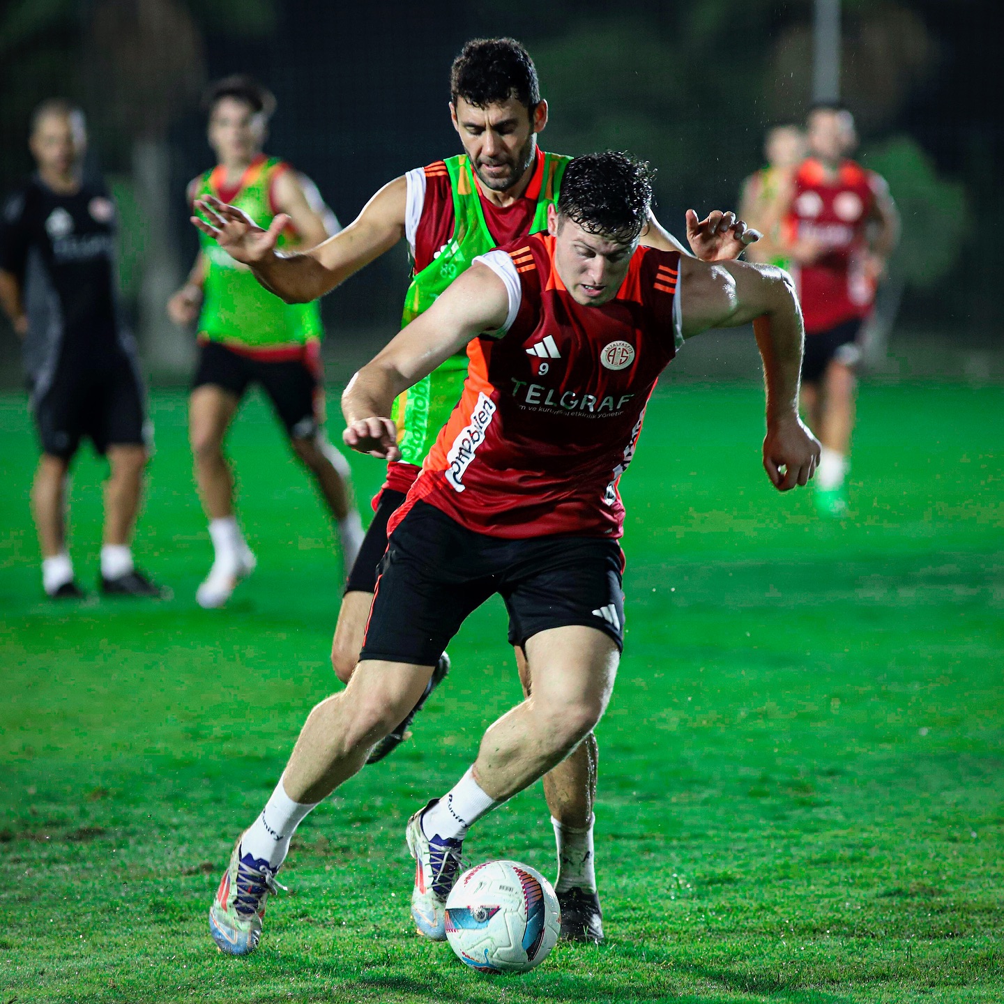 Antalyasporumuz, Adana Demirspor ile oynayacağı maçın hazırlıklarına devam ediyo