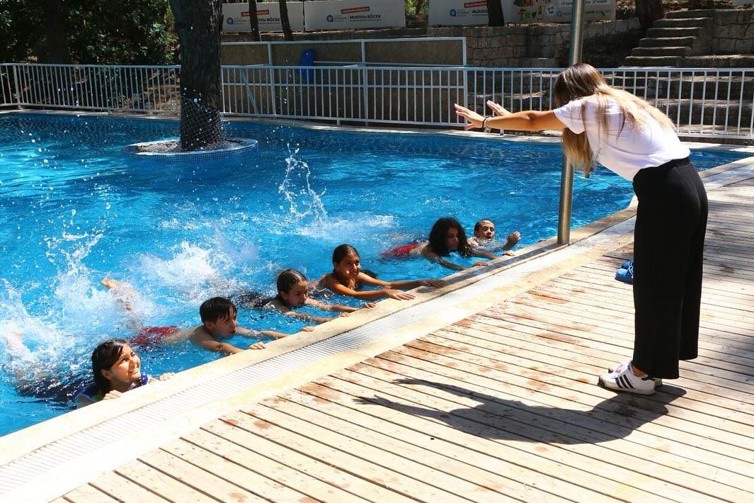 Yaz kampları sona erdi 

Antalya Büyükşehir Belediyesi olarak, yaz sezonu boyunc