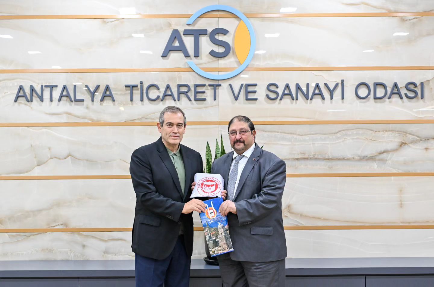 Merhum Yönetim Kurulu Başkanımız Ali Bahar’ın vefatı dolayısıyla, Antalya Kasapl