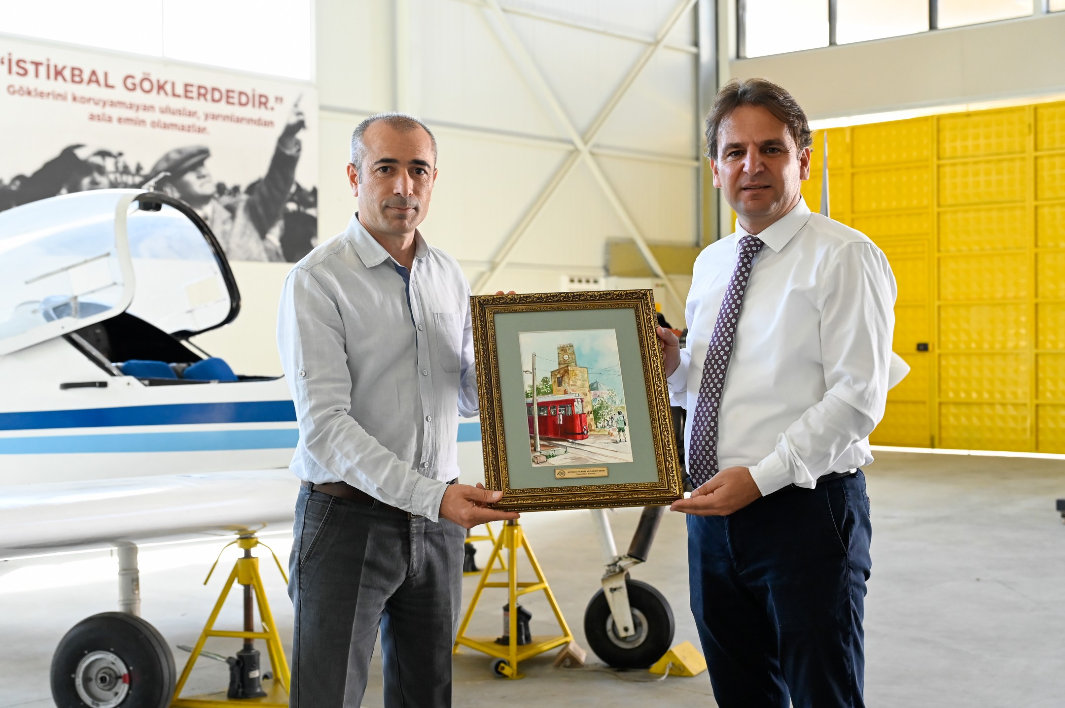 Yönetim Kurulu Üyemiz Behçet Ülker ile 22. Grup (Bilişim) Meslek Komitesi Başkan