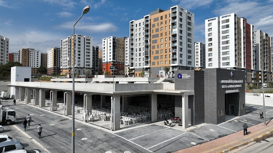 Vatandaşlarımızı yıllardır beklediği evlerine kavuşturuyoruz 

Antalya Büyükşehi