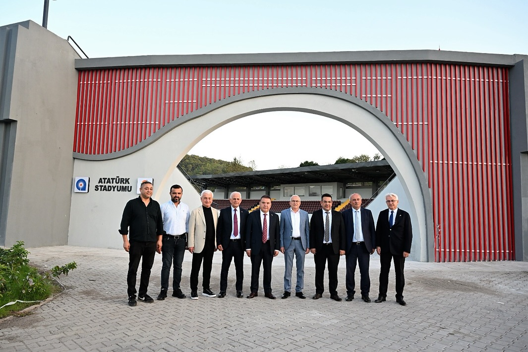 Kumluca halkına verdiğimiz sözü yerine getirdik 

Başkan Muhittin Böcek, Kumluca