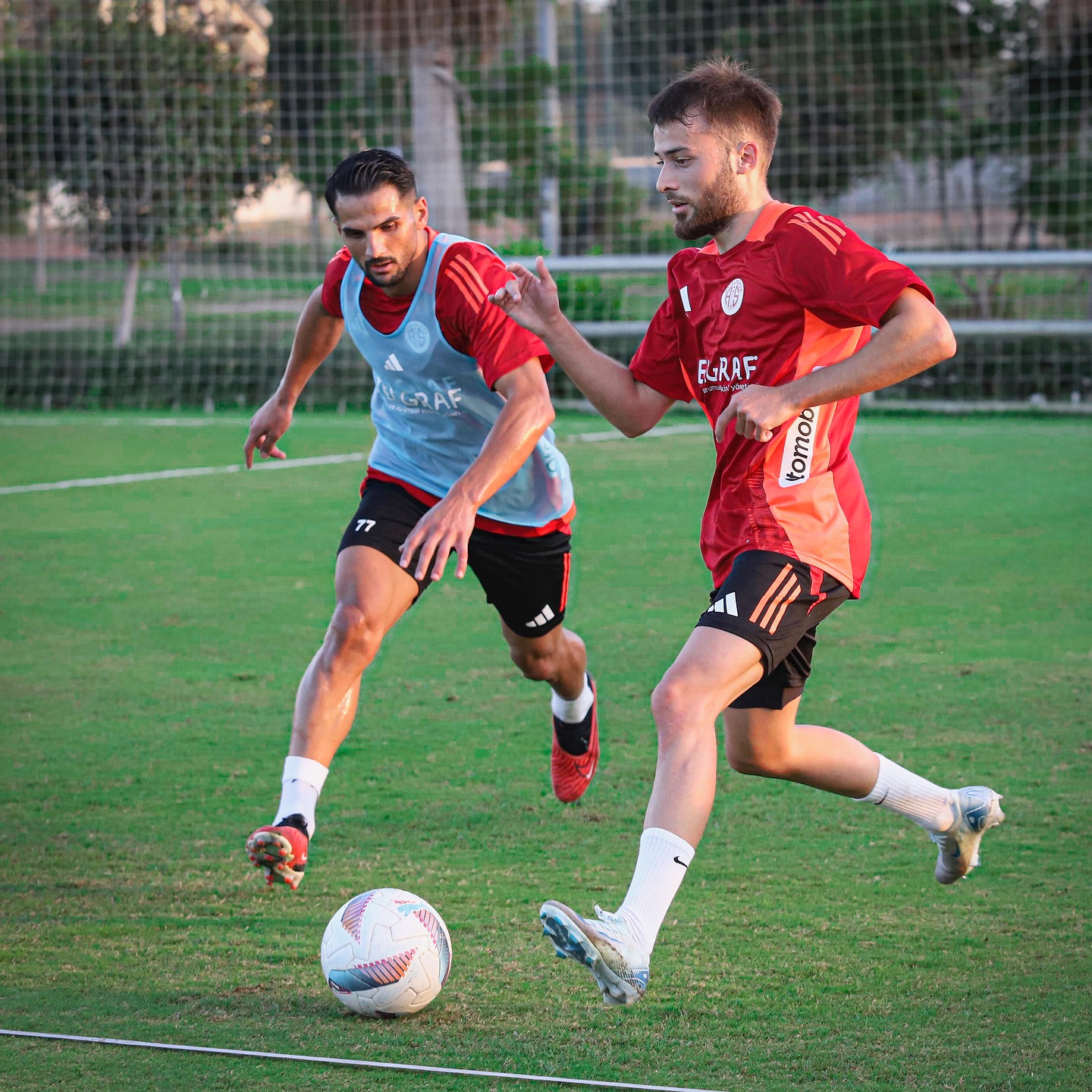 Akreplerimiz, Galatasaray ile oynayacağı maçın hazırlıklarına devam ediyor.