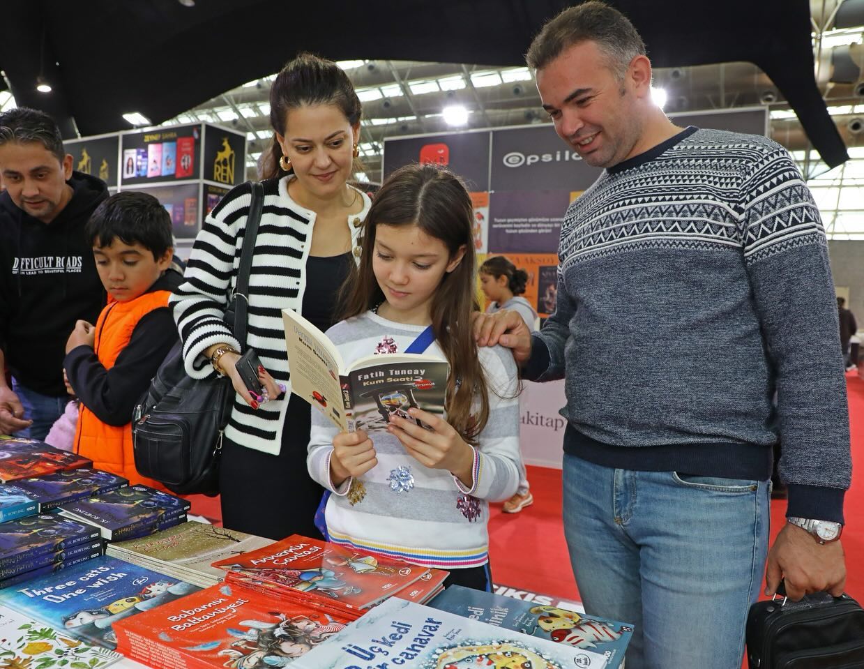 14. Antalya Kitap Fuarı, bu yıl  temasıyla kitapseverlerle buluşuyor. 

Geçmişte