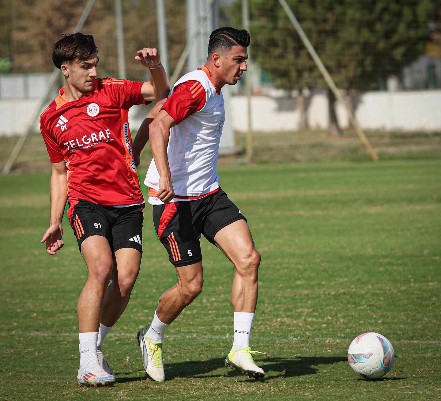 Onvo Antalyasporumuz, Trendyol Süper Lig’in 10. haftasında deplasmanda Corendon