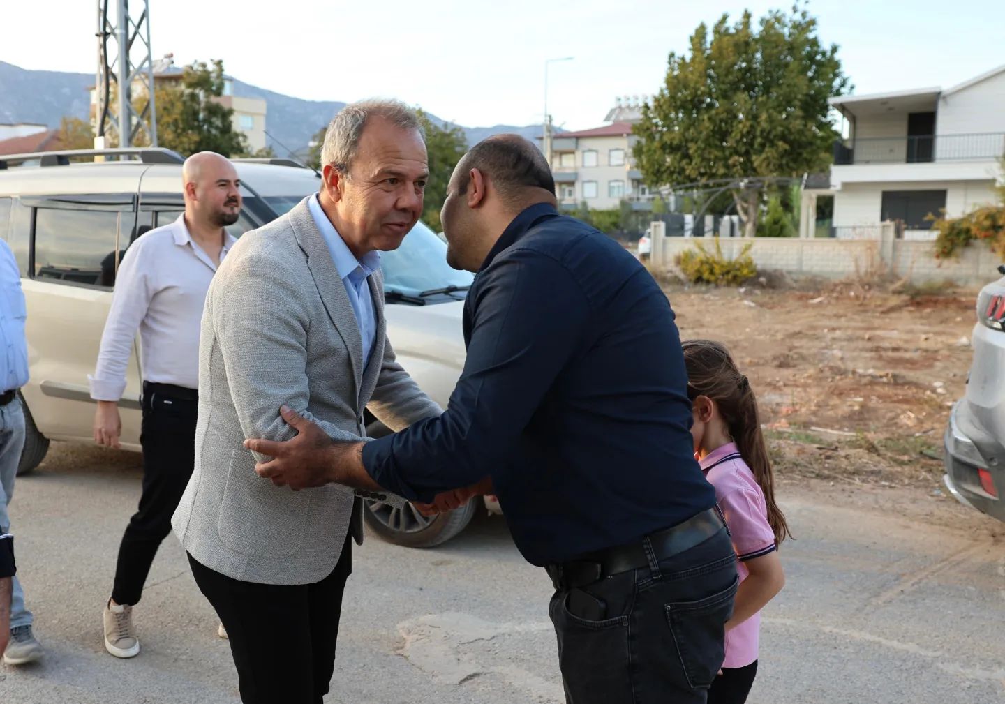 Meclis Üyemiz Mehmet Özkaya’nın yeni doğan bebekleri için okuttuğu mevlide katıl…