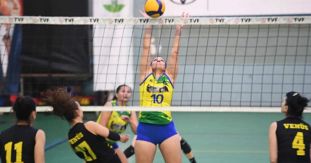 Bursa Osmangazi’de Türkiye Veteran Voleybol Turnuvası başladı