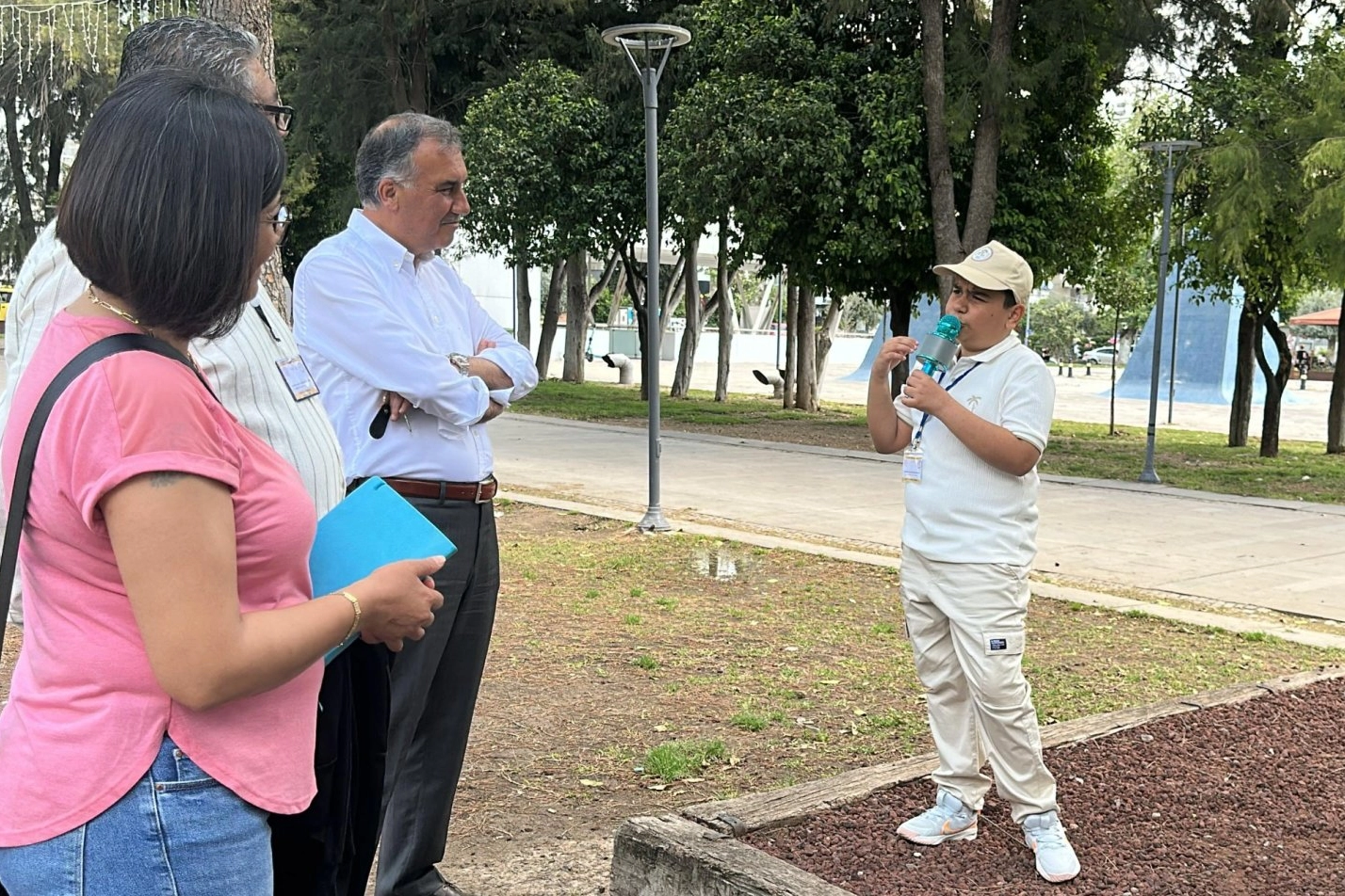 Antalya’da küçük rehberler şehri tanıtıyor