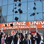 Akdeniz Üniversitesi Kumluca MYO’da mezuniyet coşkusu