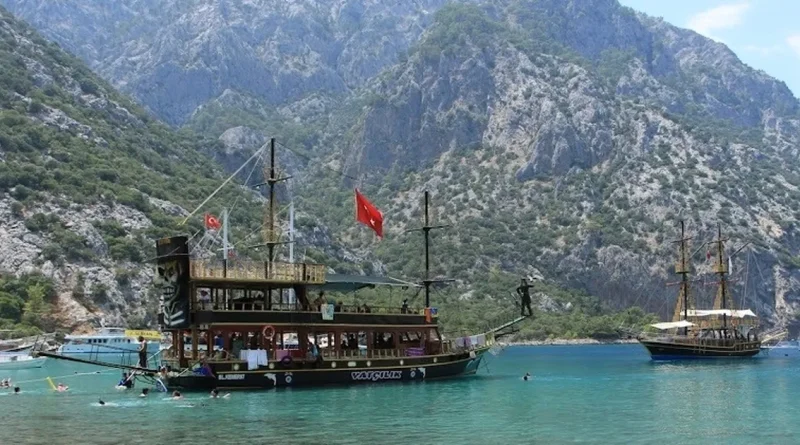 Antalya Adrasanlı teknecilerden şaşırtan talep: Kemer’e bağlanmak istiyoruz
