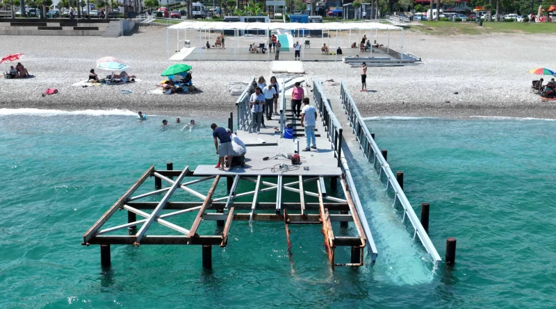 Antalya’da ‘Engelsiz Plaj’ yeni sezona hazırlanıyor