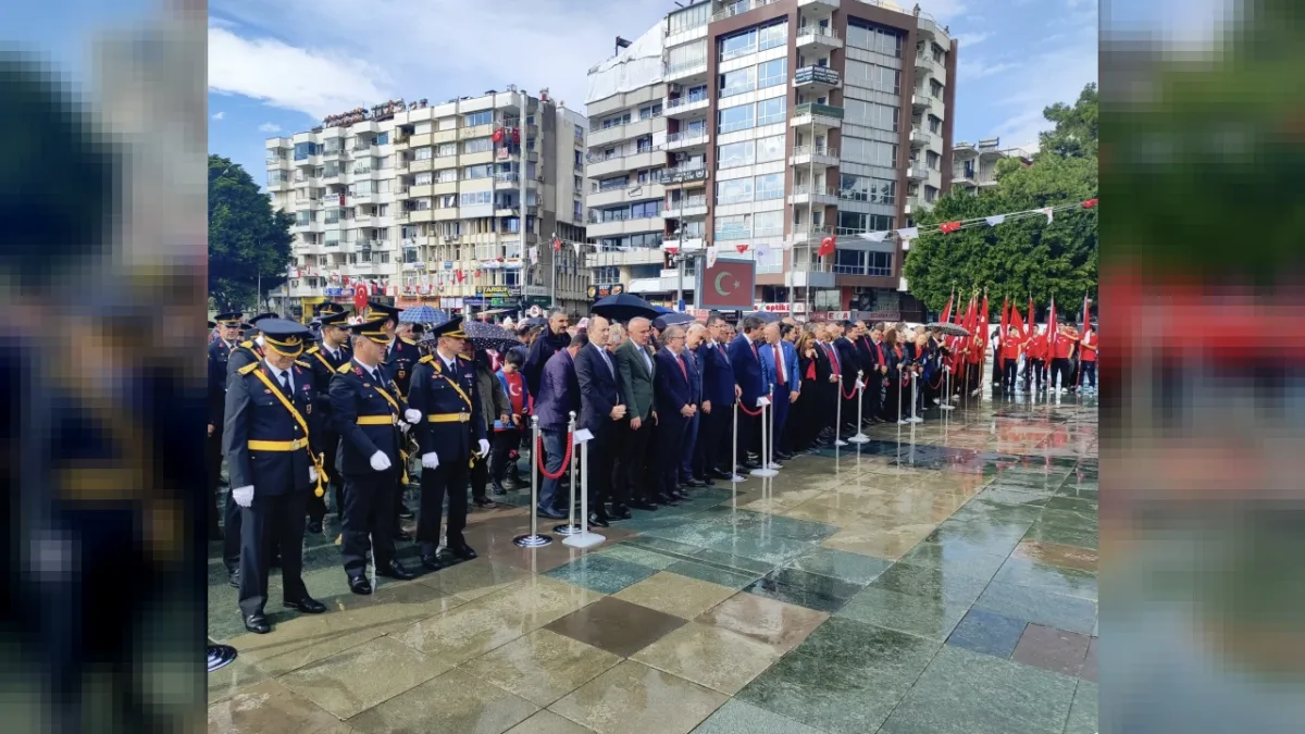 Antalya’da 29 Ekim Coşkusu: Valilik Çelenk Sunma Töreni gerçekleştirilecek