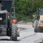 Yarmasu’da 8 kilometrelik yol sathi asfaltla yenilendi