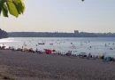 Antalya’da sıcaktan bunalanlar o plaja akın etti!