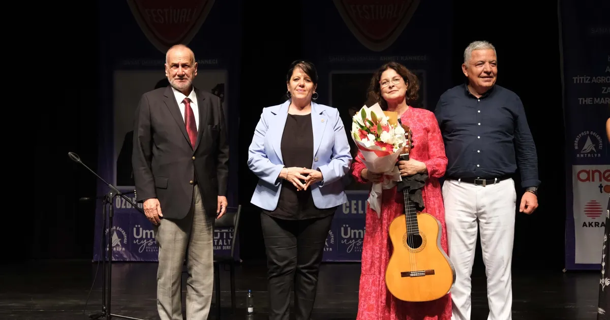 Antalya Muratpaşa’da gitar festivali sona erdi