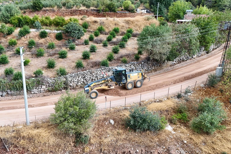 Antalya’nın kırsalında asfalt seferberliği