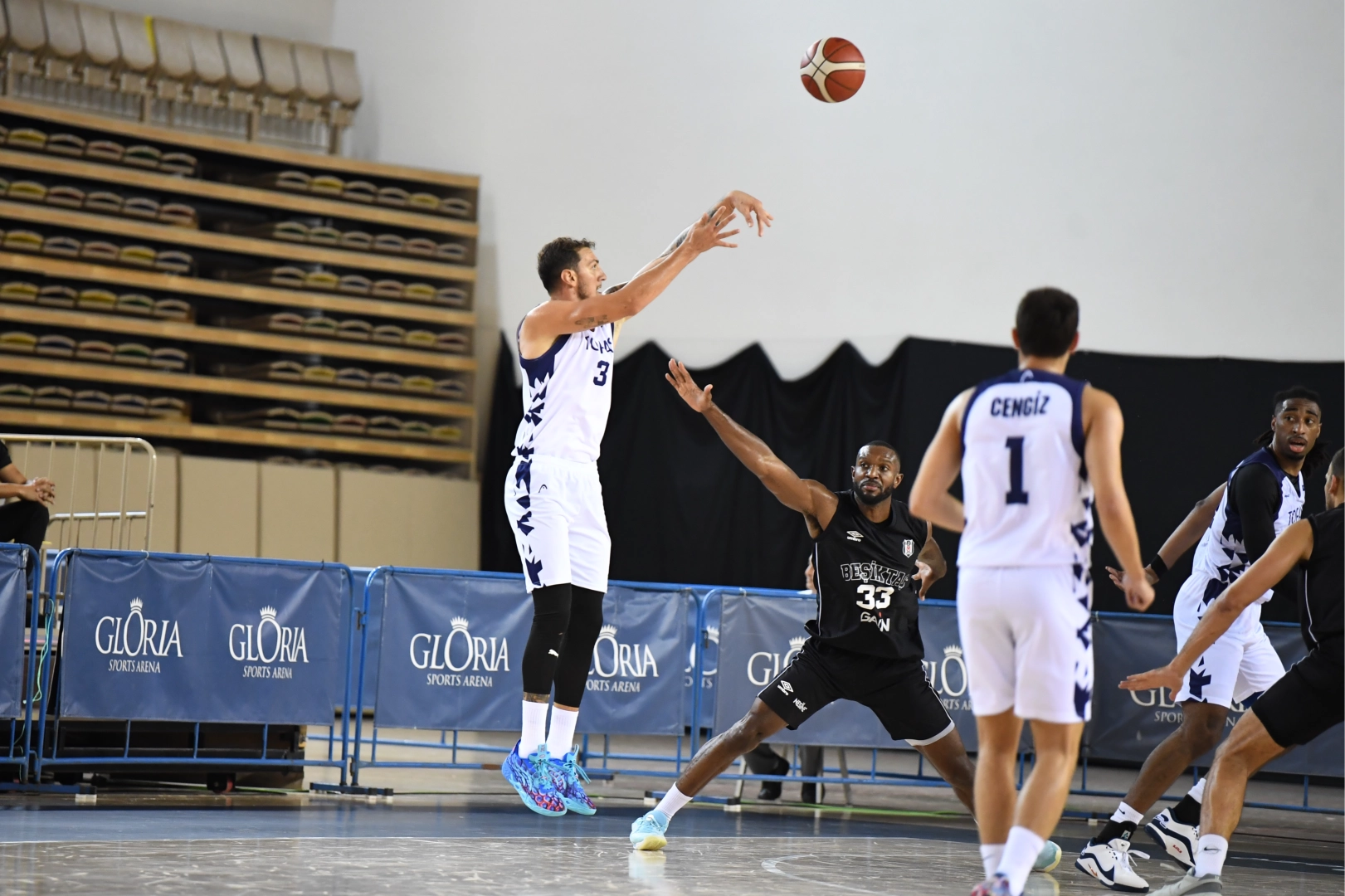 TOFAŞ, Antalya kampındaki ilk maçta Beşiktaş GAİN’e mağlup oldu