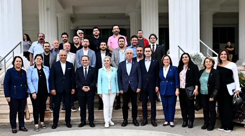 Başkan Uysal: Muratpaşa, bir altı ok belediyesidir