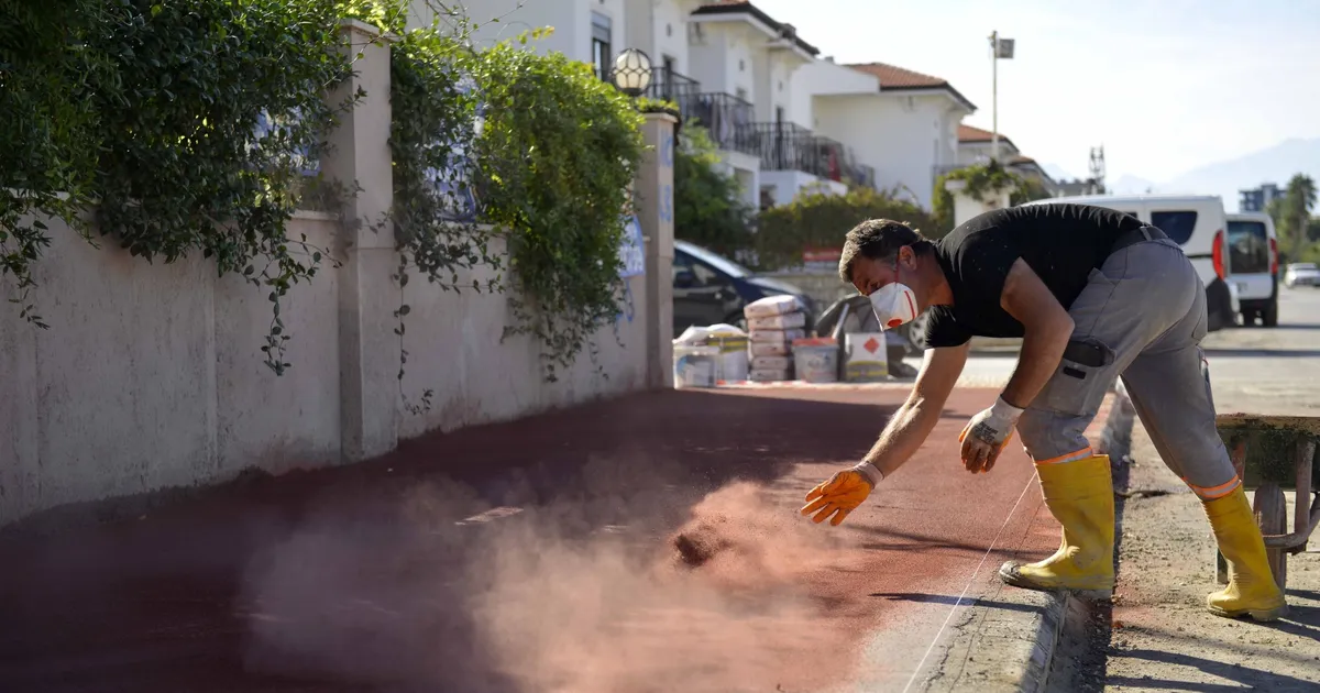 Antalya Güzeloba’da kaldırım çalışması – İGF HABER
