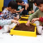 Antalya’da minik eller toprakla buluştu