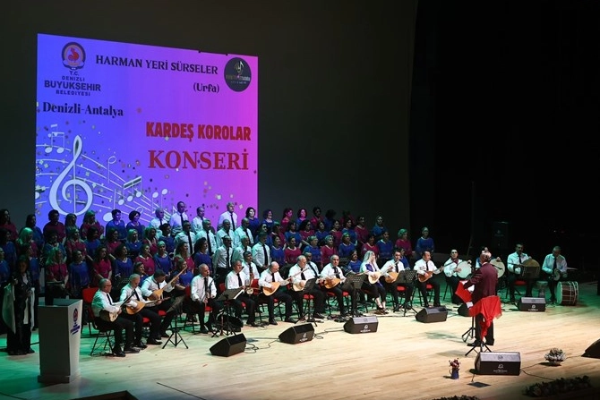Denizli’de sanatseverlere ‘Kardeş Korolar Konseri’