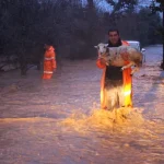 Antalya Büyükşehir ekipleri yağmur ve fırtınaya karşı seferber oldu