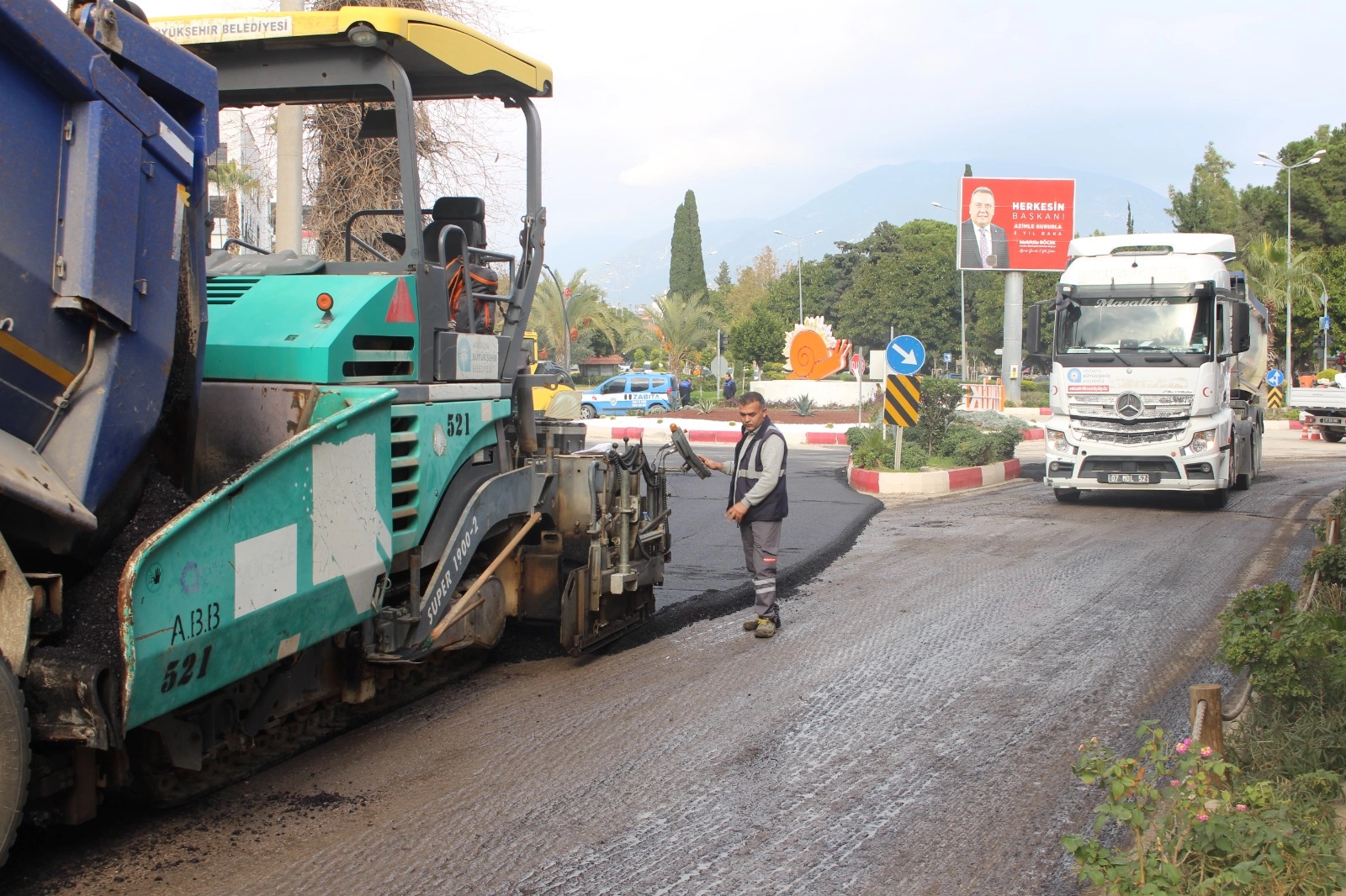 Antalya’da Büyükşehir’den Finike’ye ulaşım dokunuşu