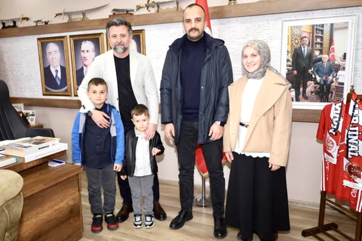 MHP Antalya İlçe Başkanları Toplantısı: Sadullah Güneş ile Şehir Stratejileri Tartışıldı