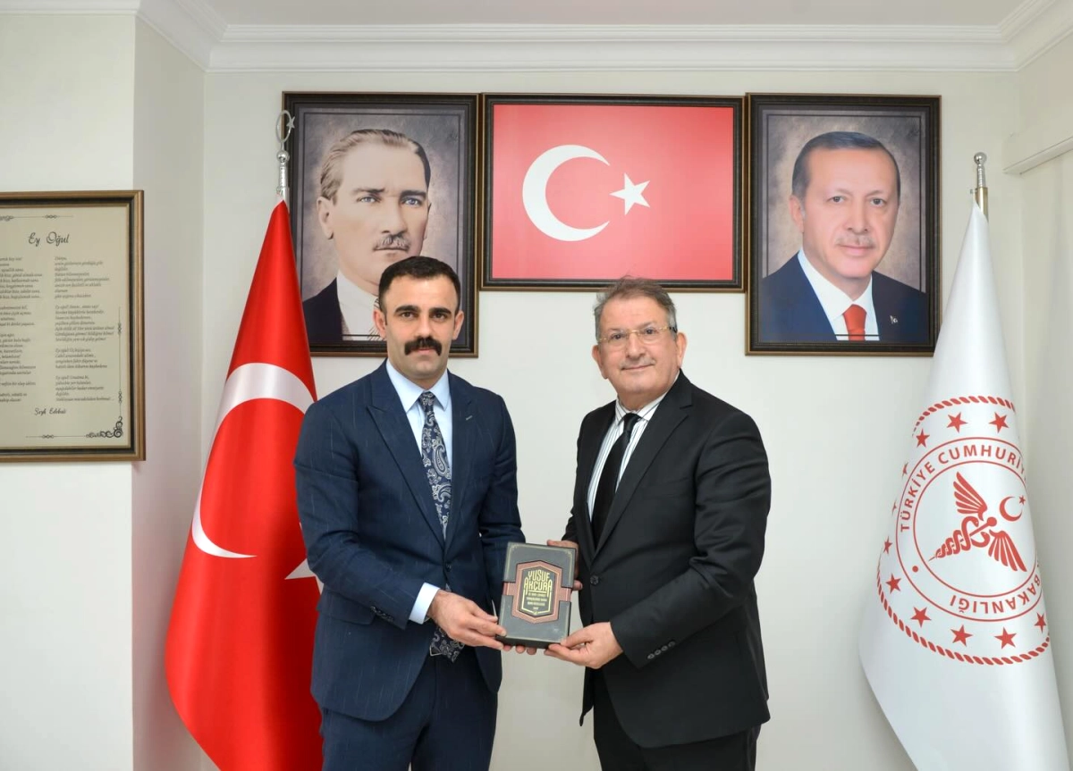 Ülkü Ocaklarından Antalya İl Sağlık Müdürlüğüne Protokol Ziyareti