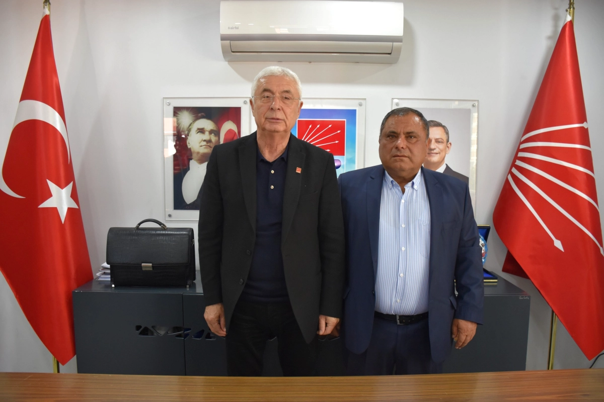 Antalyada Sosyal Dayanışma: İbrahim Fırat, Nail Kamacıyı Ziyaret Etti