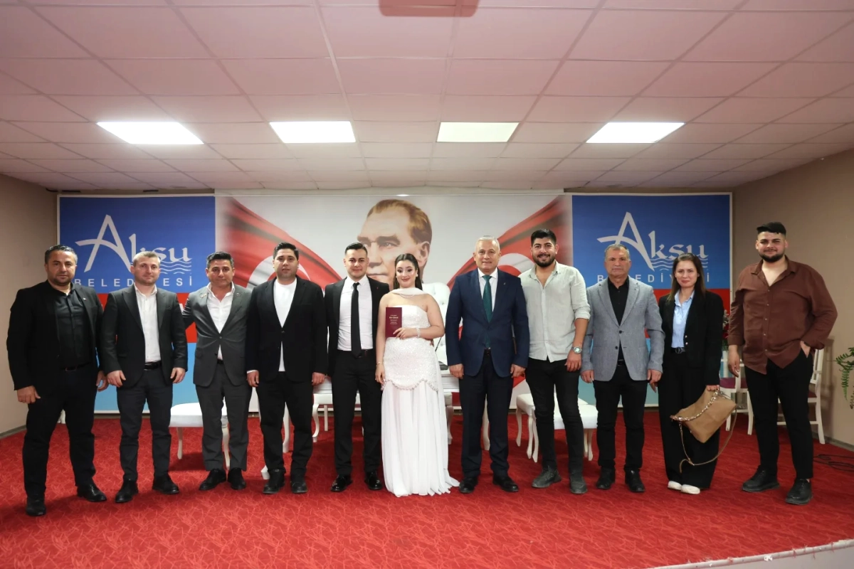 Aksu Belediyesi’nde Nikah Töreni Gerçekleşti