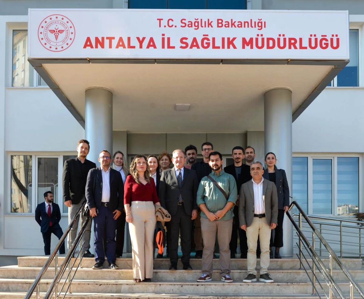 Antalya Sağlık Müdürlüğü Avukatlarıyla Önemli Toplantı Yaptı
