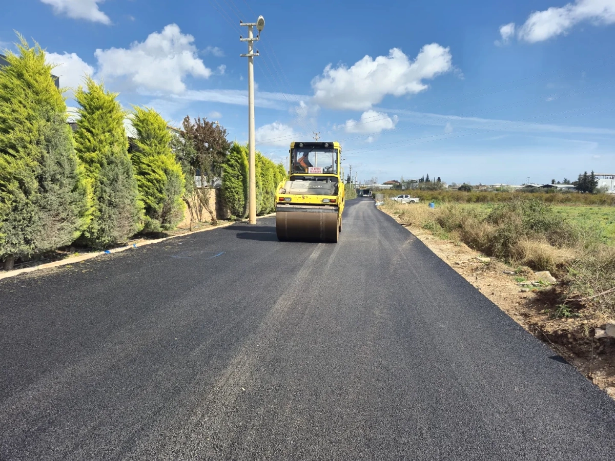 Antalya Aksuda 24082 Sokak Asfalt Yenileme İşlemi Tamamlandı