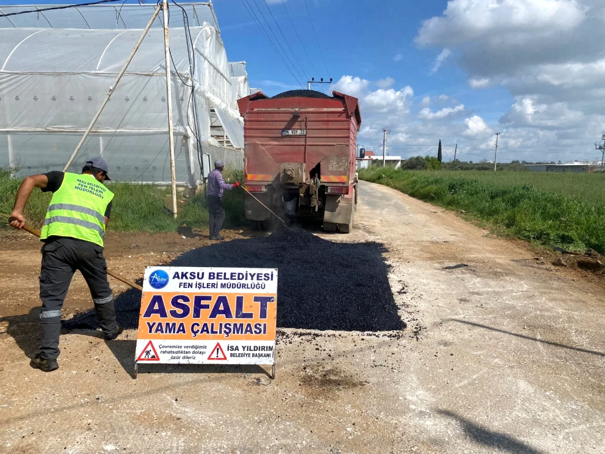 Aksu Belediyesinden Çalkaya ve Fettahlı Mahallelerine Asfalt Yama