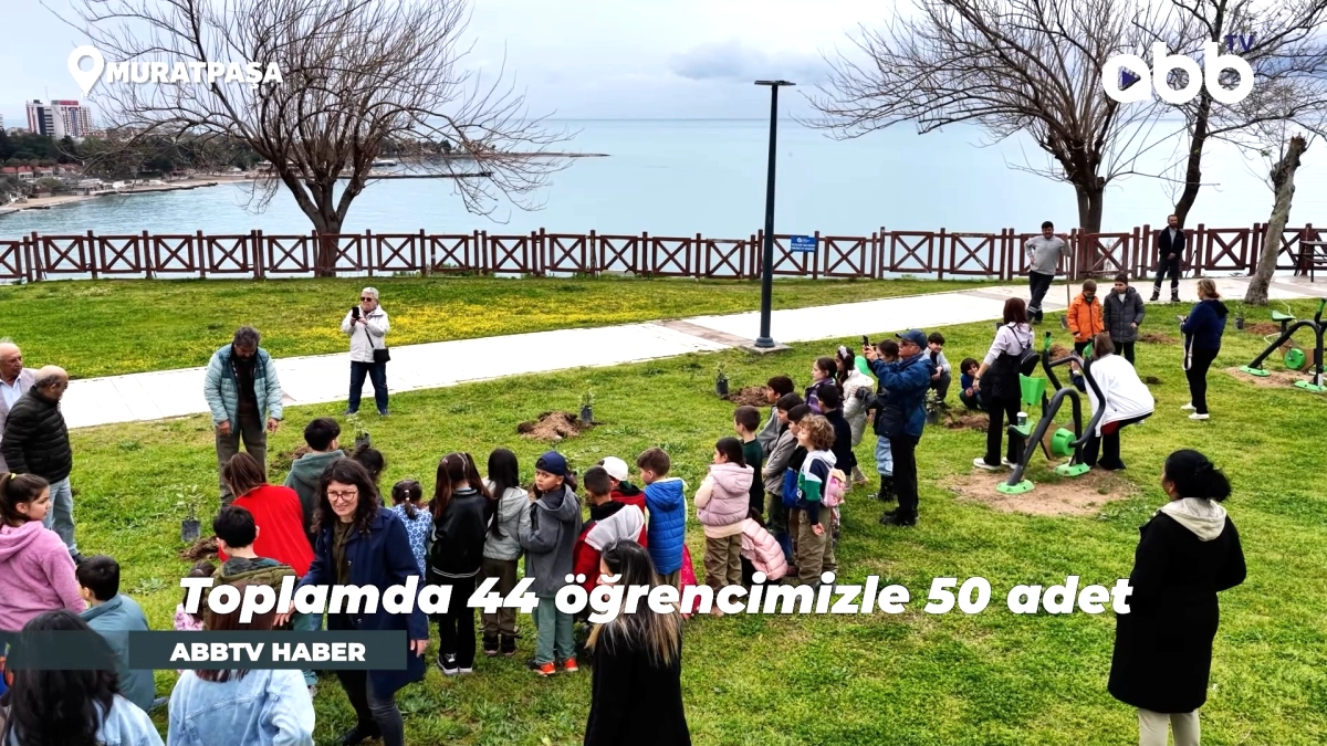 Antalyada Çocuklar Ormancılık Haftasında Fidan Dikti